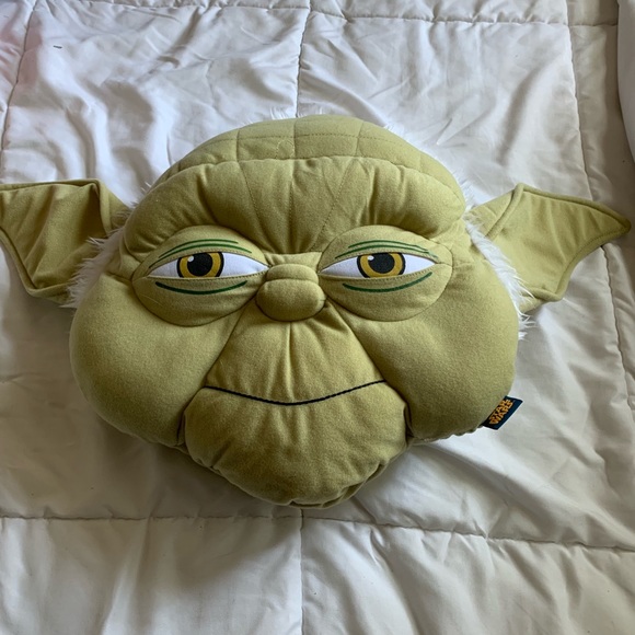yoda pillow